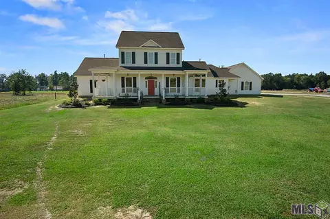 12814 Thoroughbred Ln, Walker, LA 70785 photo 2