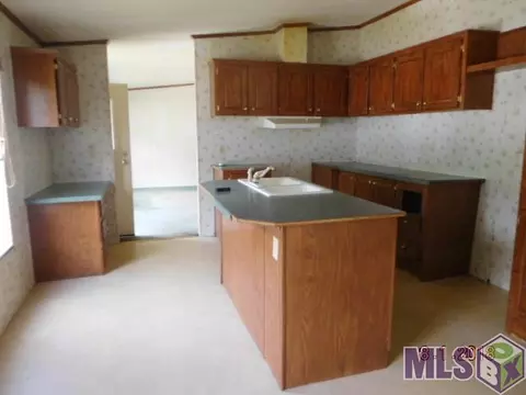 9312 Ester St, Convent, LA 70723 photo 2