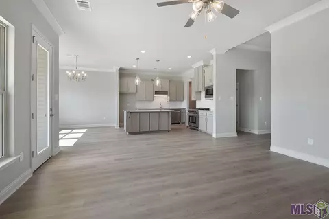 31884 Redrick Dr, Walker, LA 70785 photo 10