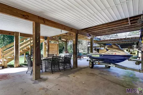 32783 Cypress Dr, Springfield, LA 70462 photo 3