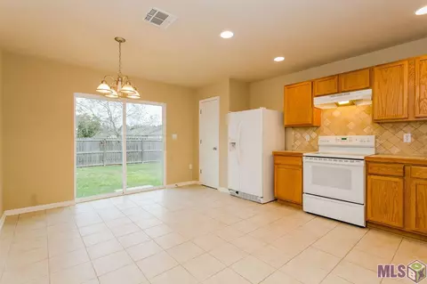 30233 Daffodil Dr, Walker, LA 70785 photo 8