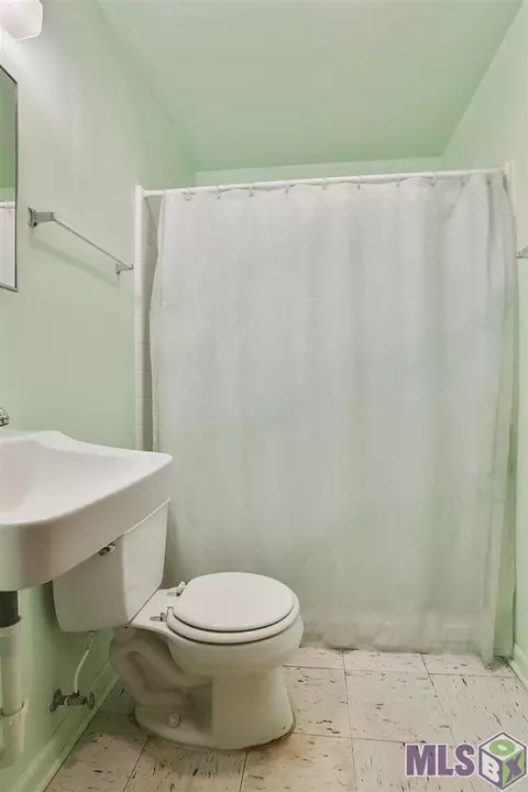 626 Charles Ave, Baker, LA 70714 photo 7