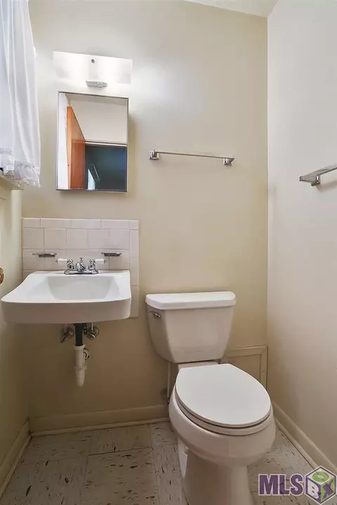 626 Charles Ave, Baker, LA 70714 photo 9
