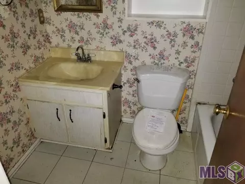 6411 E Myrtle Ave, Baker, LA 70714 photo 4