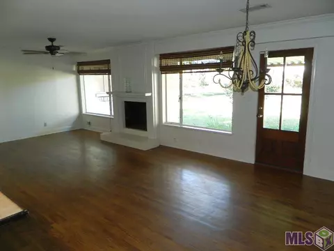 9743 Mollylea Dr, Baton Rouge, LA 70815 photo 6