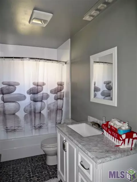 20689 Buns Ln, Springfield, LA 70462 photo 16