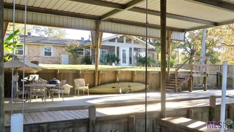 20689 Buns Ln, Springfield, LA 70462 photo 1