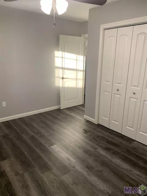 1802 Debra Dr, Baker, LA 70714 photo 3