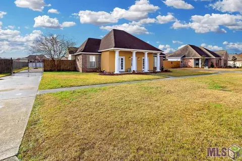 12502 Timberwood Dr, Walker, LA 70785 photo 2