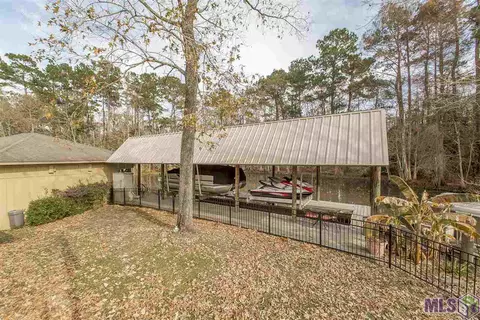 31741 River Pines Dr, Springfield, LA 70462 photo 5