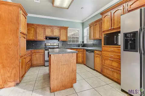 33444 Nancy Dr, Walker, LA 70785 photo 9