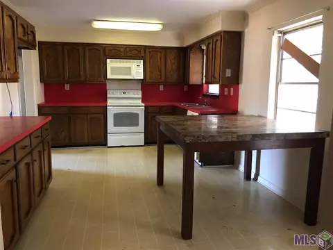 1049 Johnson St, Baker, LA 70714 photo 3