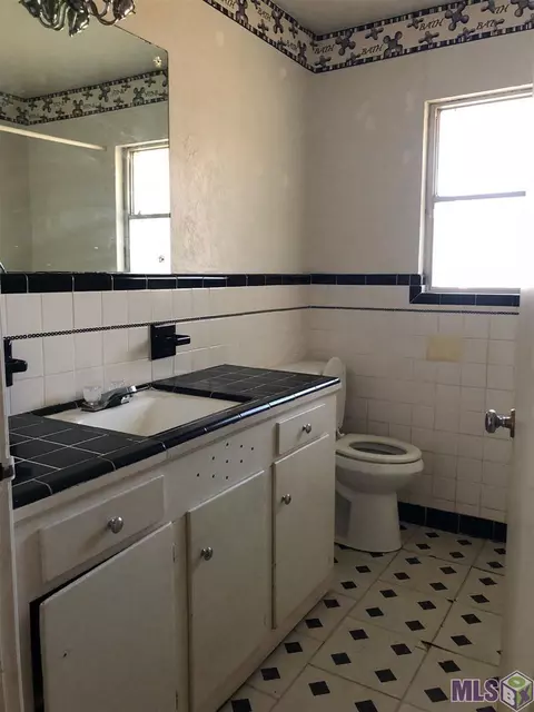 1049 Johnson St, Baker, LA 70714 photo 8