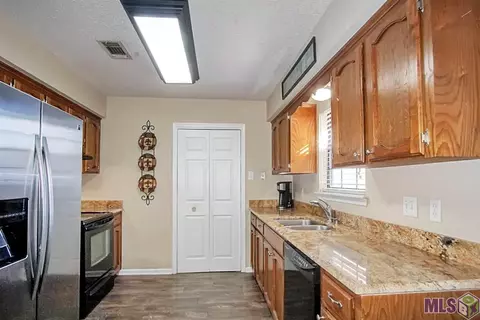 13714 Joseph St, Walker, LA 70785 photo 6