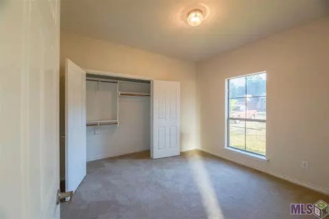 12795 Diamond Lake Dr, Walker, LA 70785 photo 8