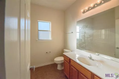 12795 Diamond Lake Dr, Walker, LA 70785 photo 7