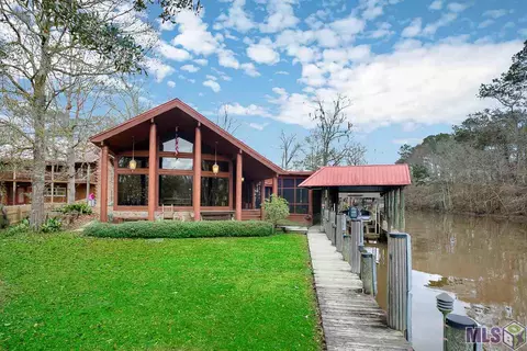31807 River Pines Dr, Springfield, LA 70462 photo 1