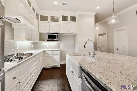 23421 Cypress Cv, Springfield, LA 70462 photo 9