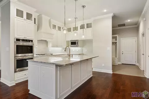 23421 Cypress Cv, Springfield, LA 70462 photo 8