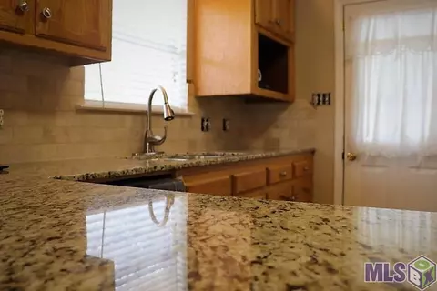 13615 Meadow Xing, Walker, LA 70785 photo 5