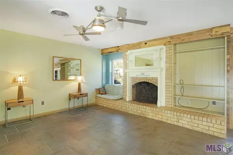 11719 Pine St, Walker, LA 70785 photo 5