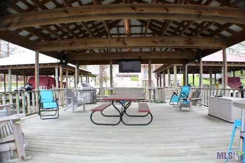 7165 Island Rd, Jarreau, LA 70749 photo 4