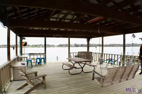 7165 Island Rd, Jarreau, LA 70749 photo 5