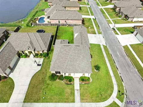 13277 Williamsburg Dr, Walker, LA 70785 photo 3