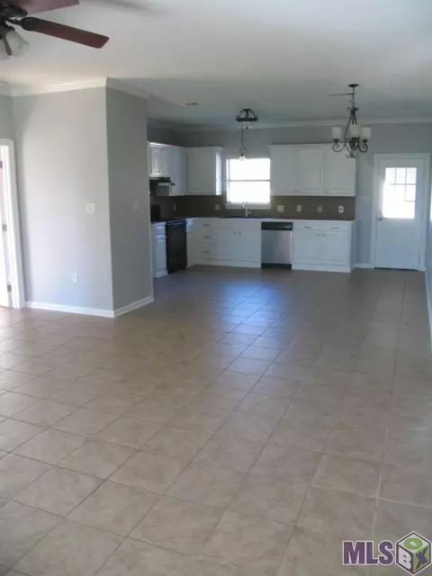 33827 Perkins Crossing Rd, Walker, LA 70785 photo 3