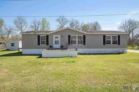 8362 Oak St, Sorrento, LA 70778