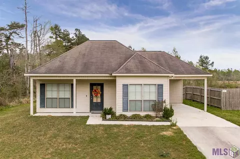 15709 Varnado Rd, Walker, LA 70785 photo 1