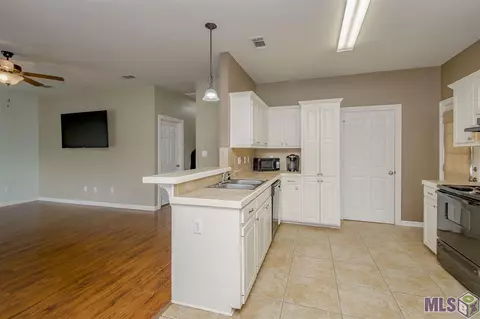 15709 Varnado Rd, Walker, LA 70785 photo 8