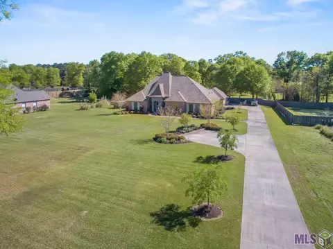 15308 E Ridge Dr, Walker, LA 70785 photo 3