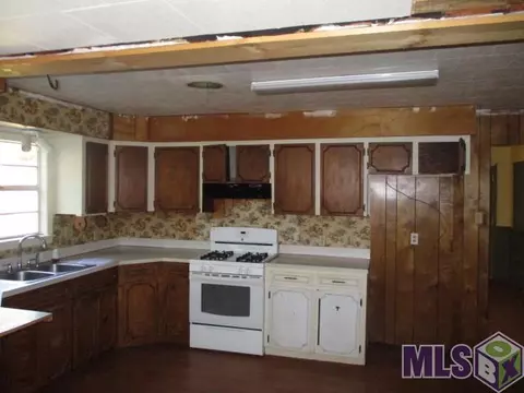 2555 Ray Weiland Dr, Baker, LA 70714 photo 2