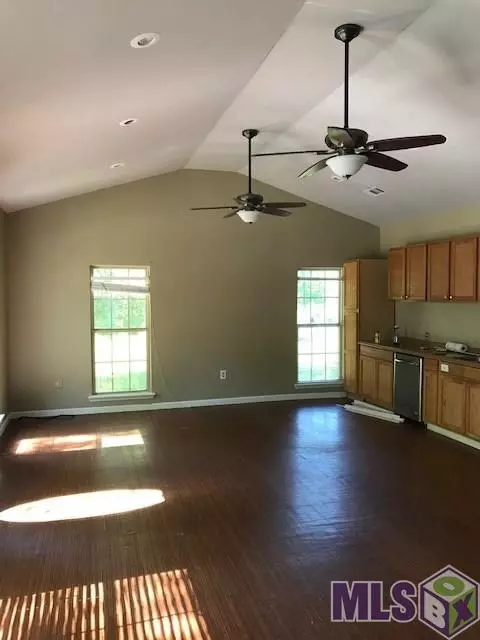 13417 Petite Dr, Maurepas, LA 70449 photo 6