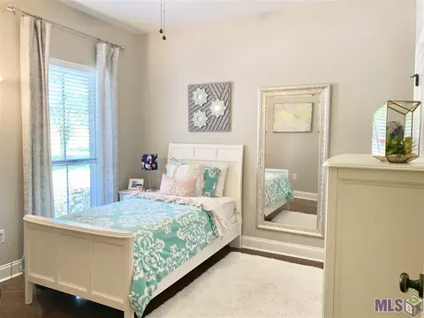 30070 Oak Shadow Dr, Walker, LA 70785 photo 10