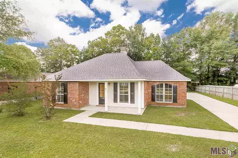 13660 S S Trce, Walker, LA 70785 photo 1