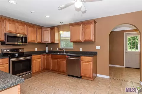 14731 Springfield Rd, Walker, LA 70785 photo 3