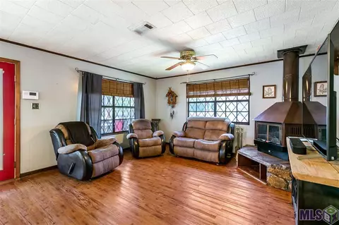 32714 Cypress Dr, Springfield, LA 70462 photo 3