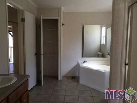 16785 Dusty Ln, Walker, LA 70785 photo 8