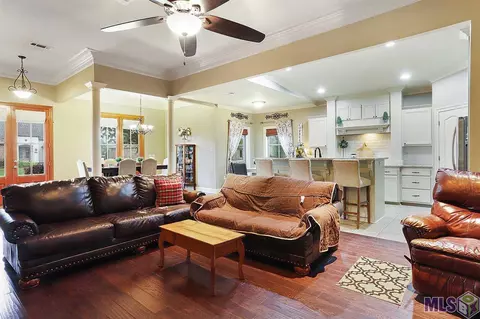 13340 Williamsburg Dr, Walker, LA 70785 photo 6