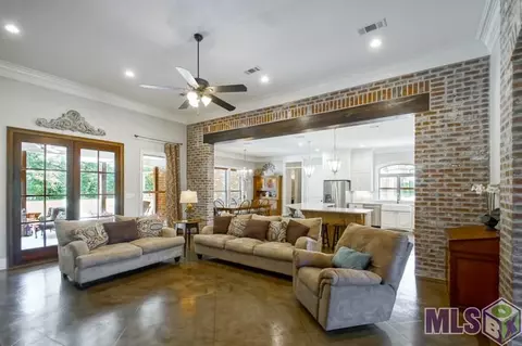 13660 Falcon Grove Dr, Walker, LA 70785 photo 6
