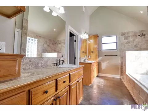 12813 Ruby Lake Dr, Walker, LA 70785 photo 17