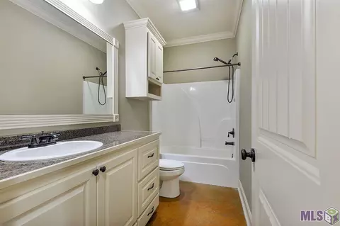 15064 Coldwater Dr, Walker, LA 70785 photo 9