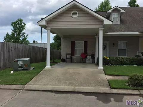 12141 Village Dr, Walker, LA 70785 photo 1