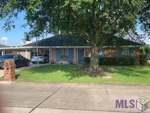 221 Richland Dr, Thibodaux, LA 70301 photo 1