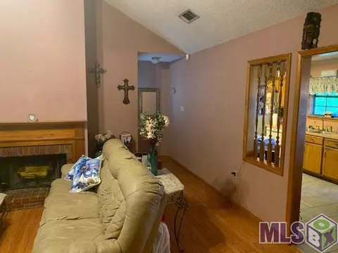 221 Richland Dr, Thibodaux, LA 70301 photo 3