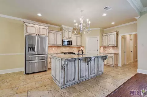 13276 Williamsburg Dr, Walker, LA 70785 photo 5