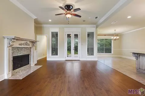 13276 Williamsburg Dr, Walker, LA 70785 photo 8