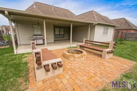 34060 Springlake Dr, Walker, LA 70785 photo 12